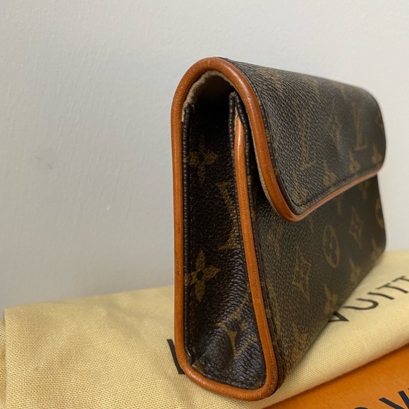 ❣️SOLD❣️Authentic LV Louis Vuitton Florentine Belt Bag Vintage - Picture 5 of 11